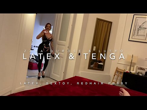 ❤️ Redheaded stepsister in latex costume yakasvirwa na stepbrother Zvinyadzisira zvekumba ☑